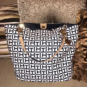 Tommy Hilfiger (Authentic and Brand New)